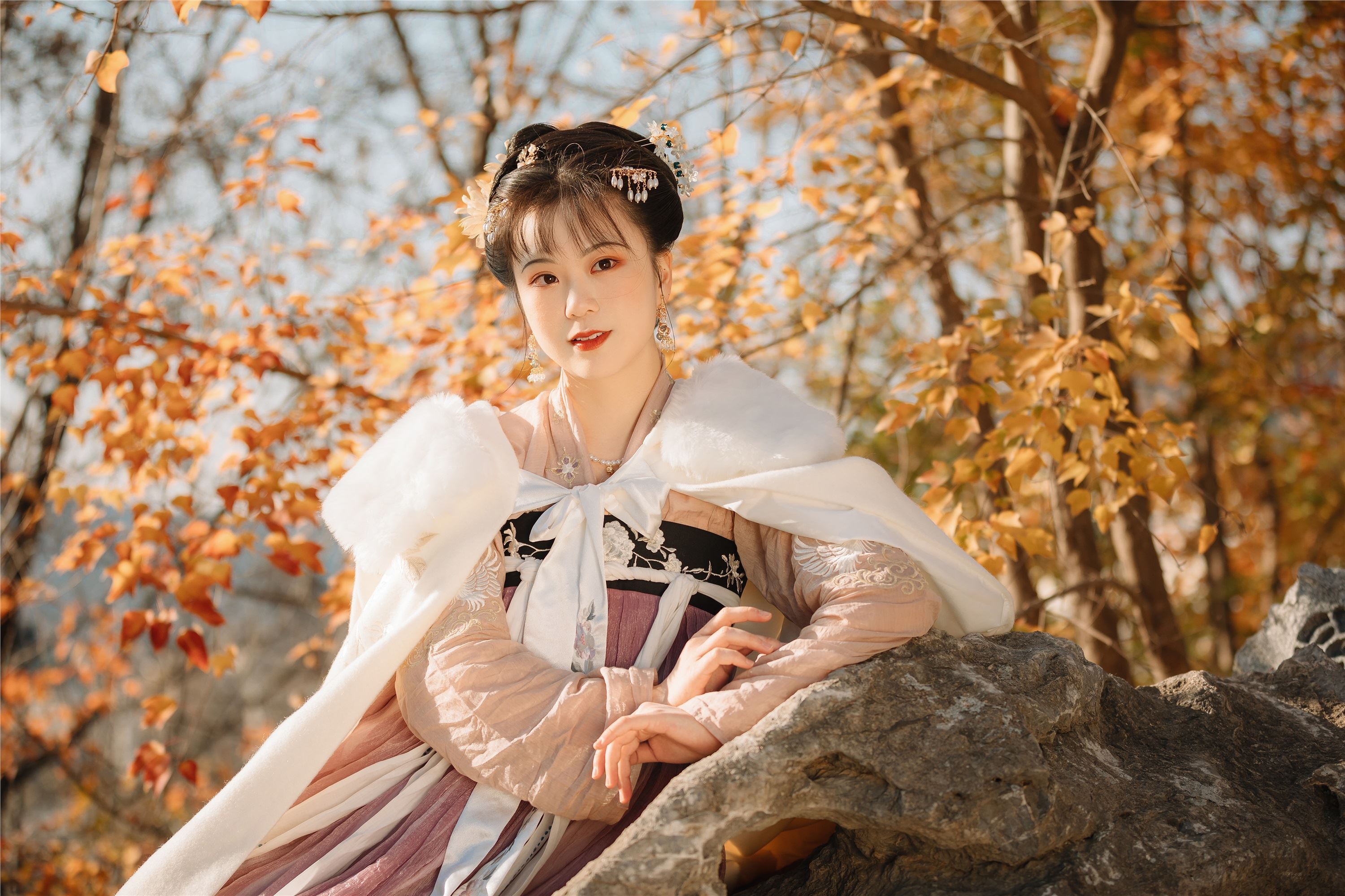 YITUYU艺图语 2021.08.20 锦瑟 碧山